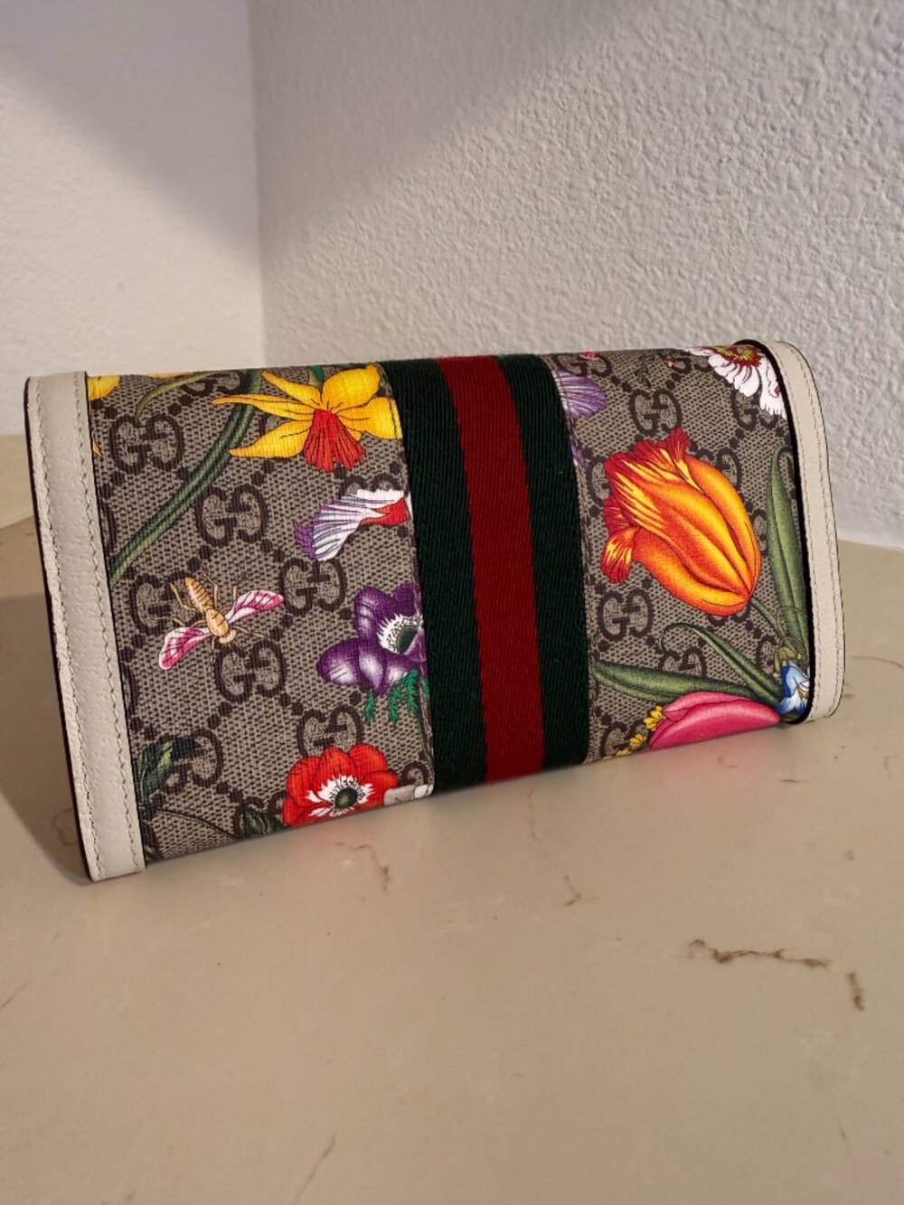 Gucci Floral GG Supreme Wallet with Green-Red Web and White Trim - Picture 15 of 16